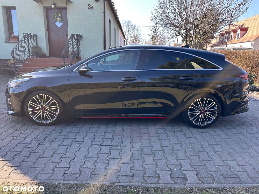 Kia ProCeed 1.6 T-GDI GT - 2