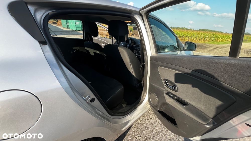 Renault Megane Grandtour ENERGY TCe 115 Start & Stop Authentique - 9