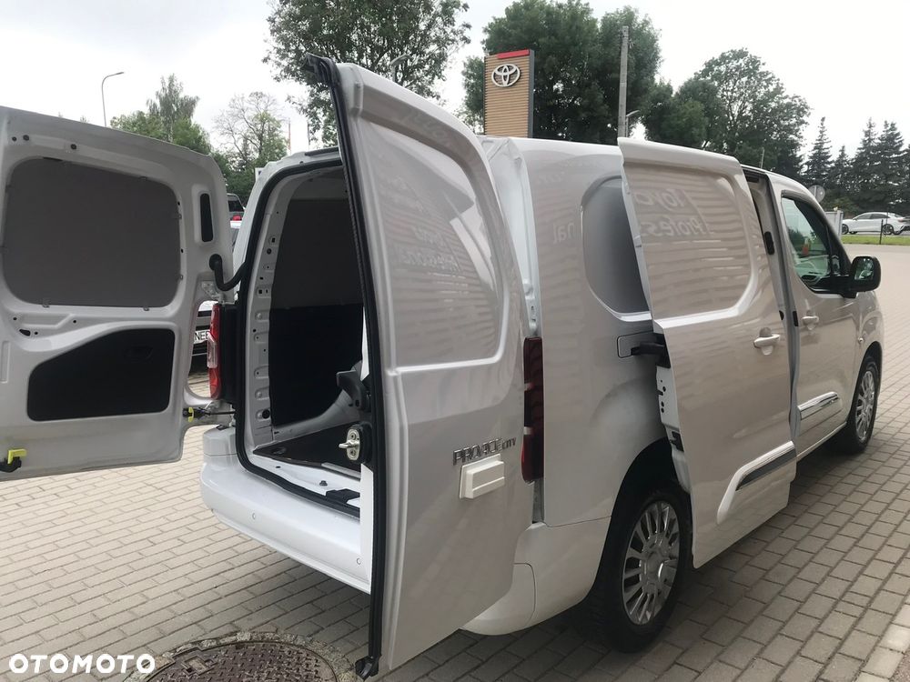 Toyota Proace City - 11
