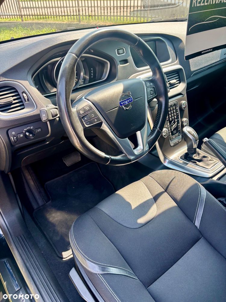 Volvo V40 D4 Drive-E Momentum - 22
