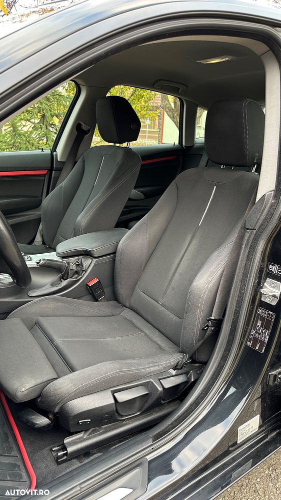 BMW Seria 3 320d Aut. Sport Line - 11