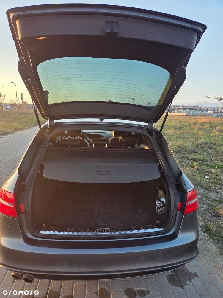 Audi A4 Avant 2.0 TDI - 10