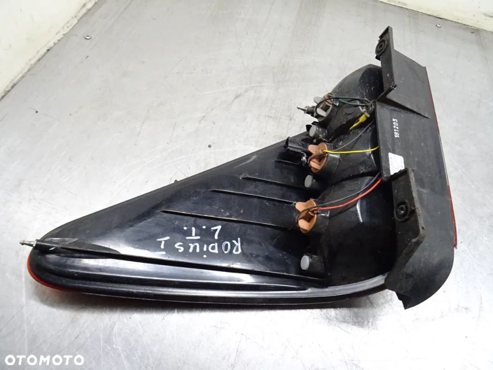 SSANGYONG RODIUS I 04-07 LAMPA PRAWY TYŁ TYLNA - 7