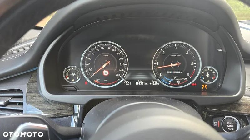 BMW X5 M M50d - 9