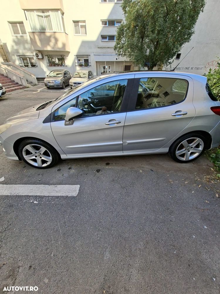 Peugeot 308 1.6E Premium Pack - 9