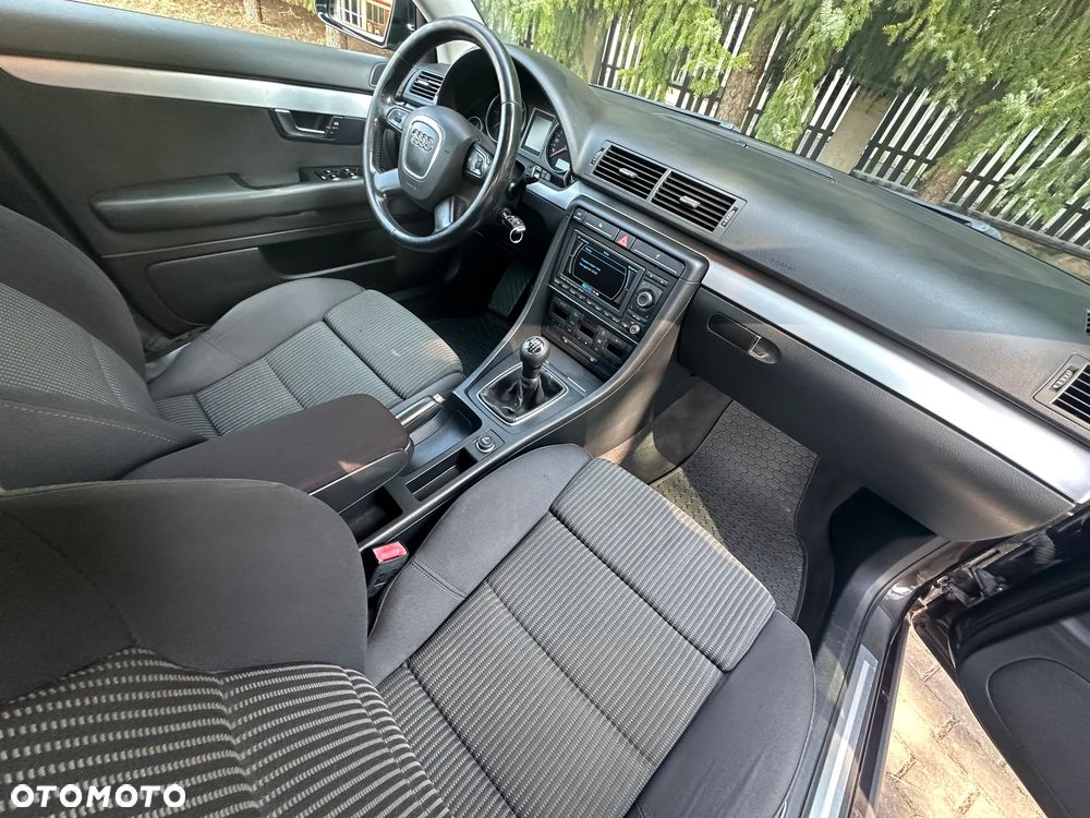 Audi A4 Avant 2.0 TDI DPF - 24