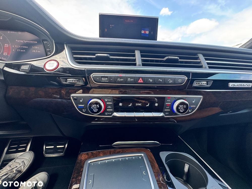 Audi SQ7 - 14