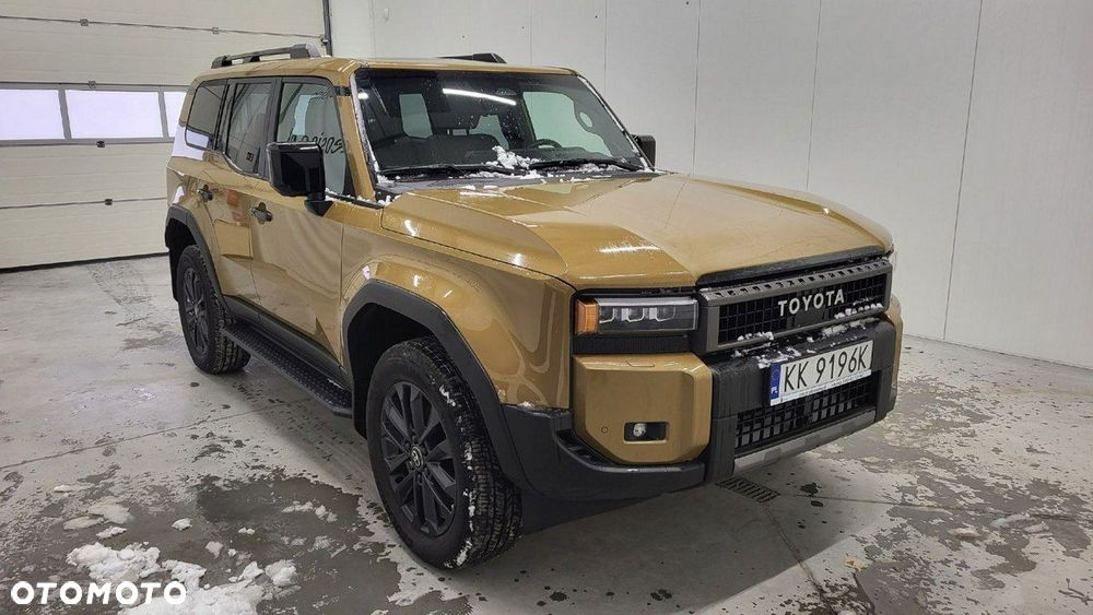 Toyota Land Cruiser - 3