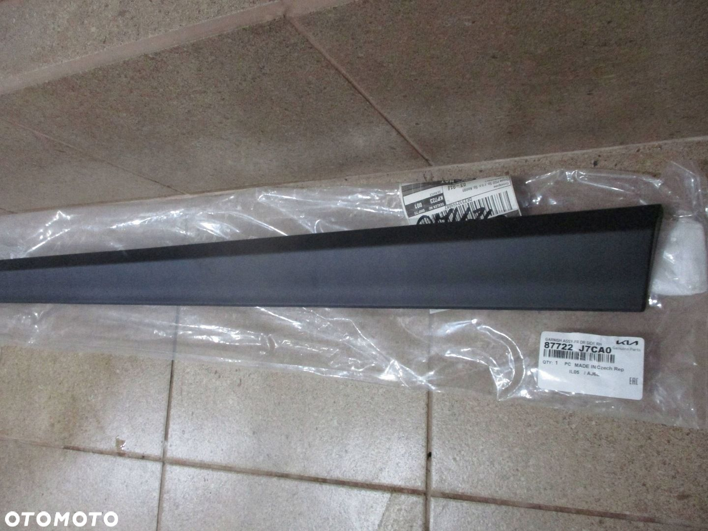 LISTWA DRZWI PRZEDNICH LEWYCH KIA X CEED - 4