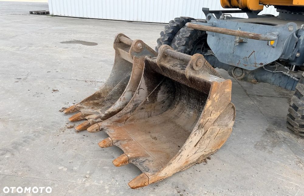 Liebherr A311 Litronic - 7