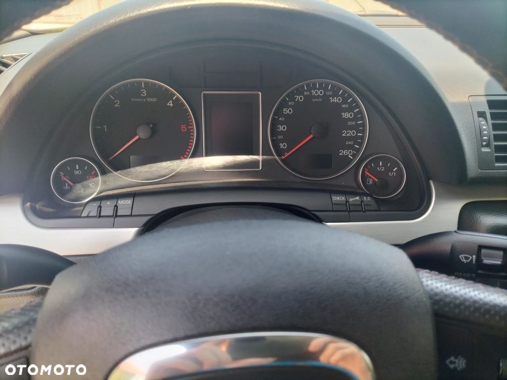 Audi A4 - 11