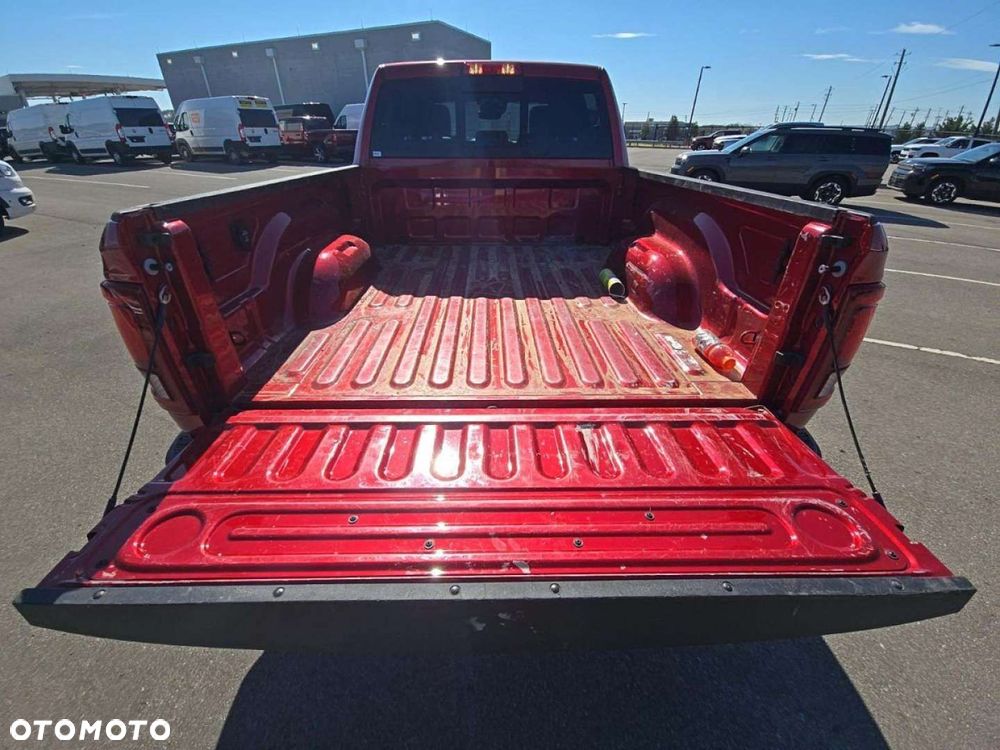 RAM 2500 - 4