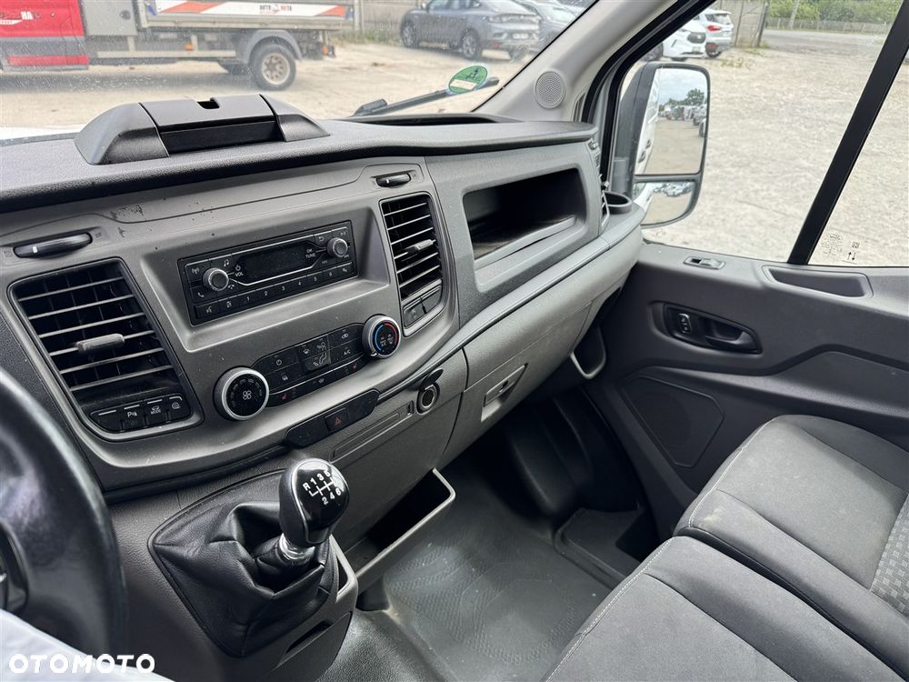 Ford TRANSIT MK8 - 16