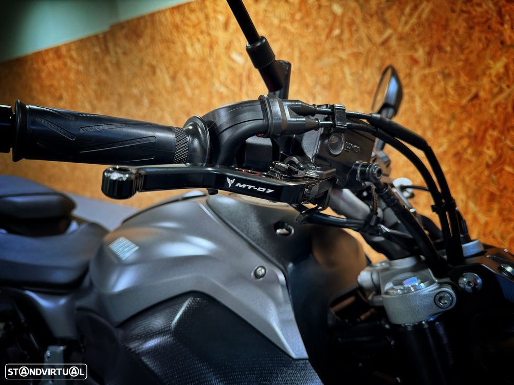 Yamaha MT-07 - 16