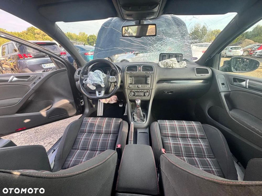 Volkswagen Golf VI 2.0 TSI GTI - 6