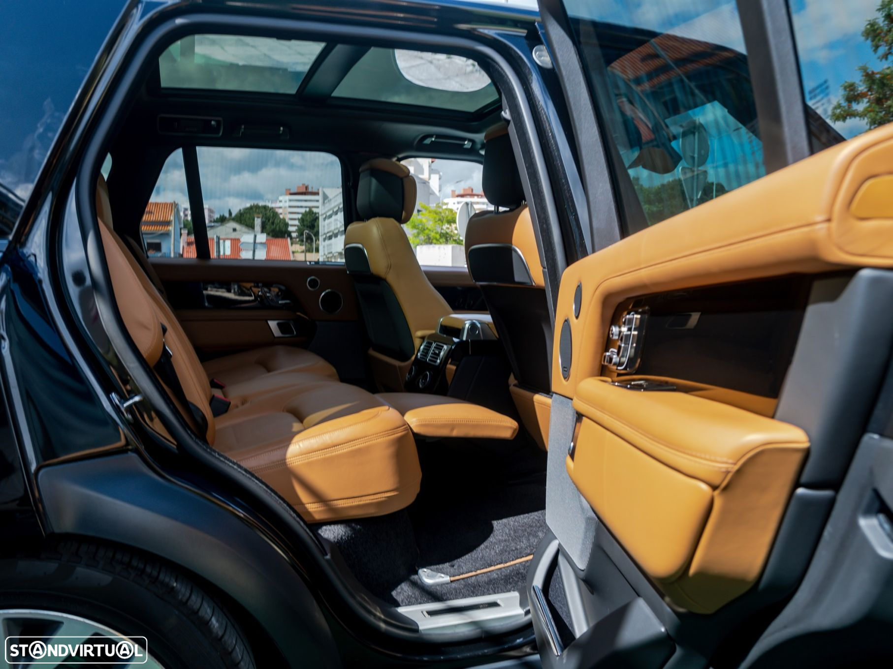 Land Rover Range Rover 2.0 Si4 PHEV Fifty Anniversary - 12