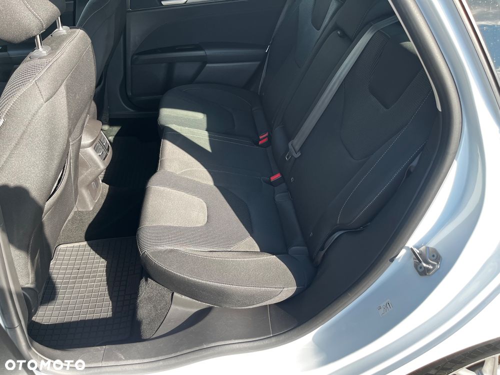 Ford Mondeo - 26