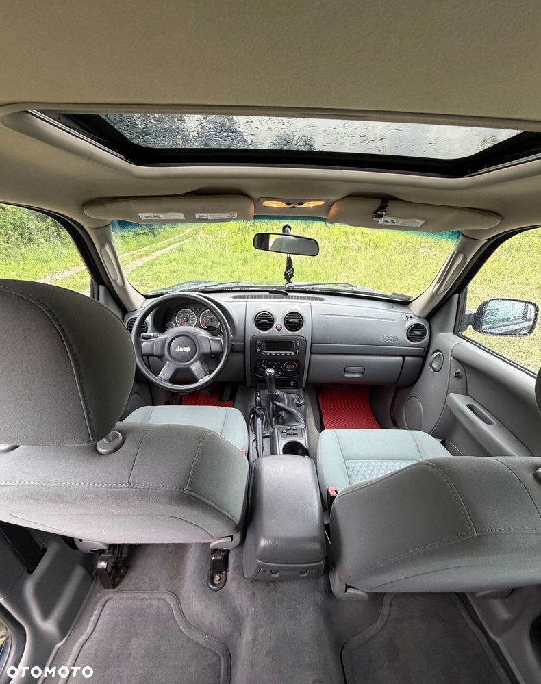 Jeep Cherokee - 11