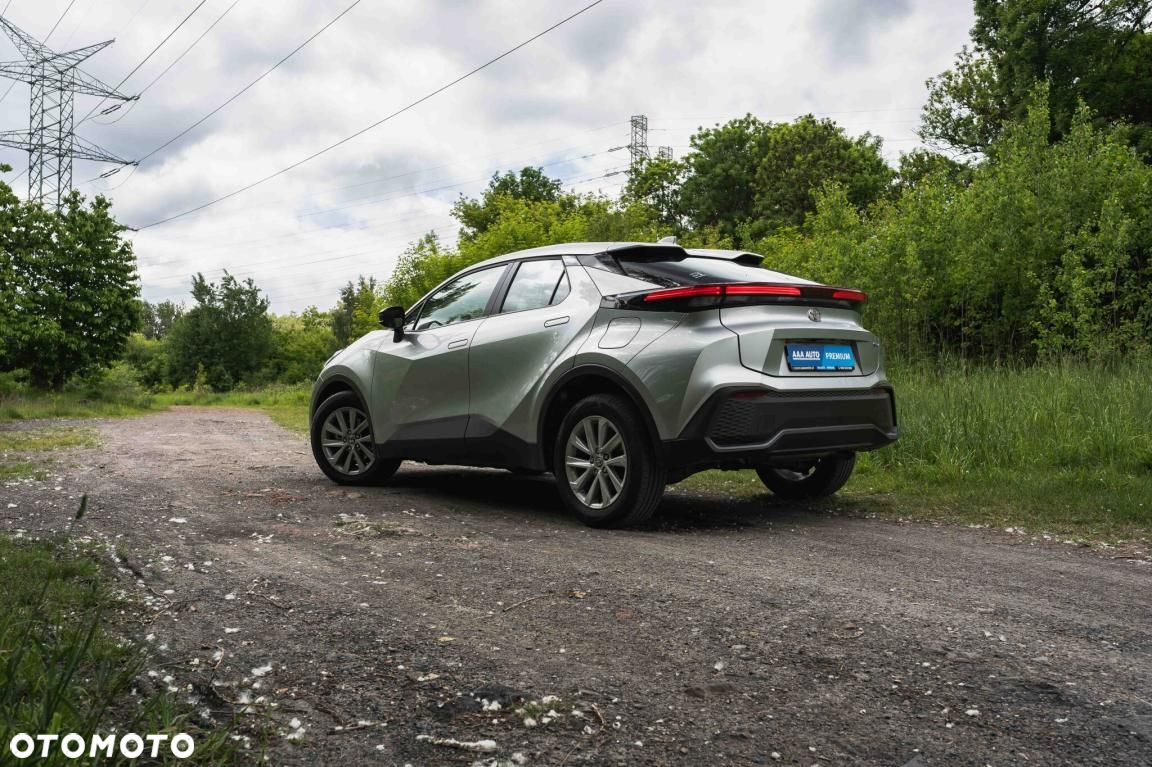 Toyota C-HR - 6