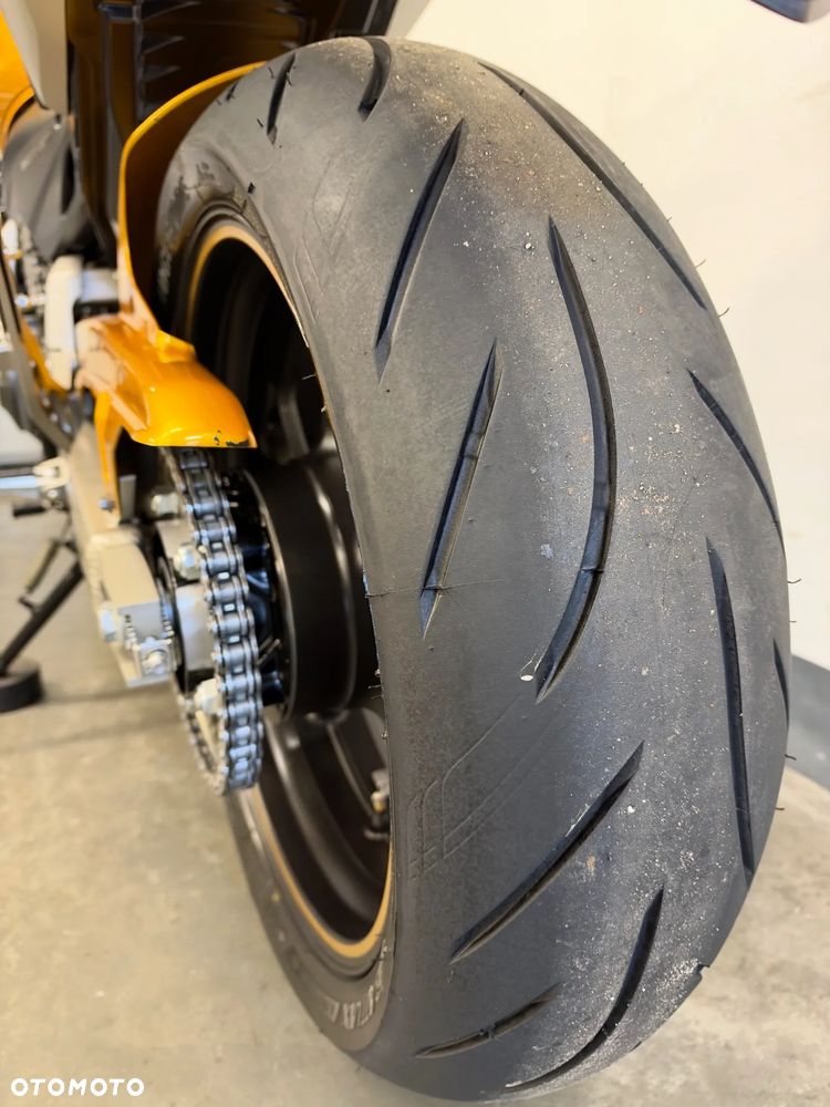 Honda Hornet - 23