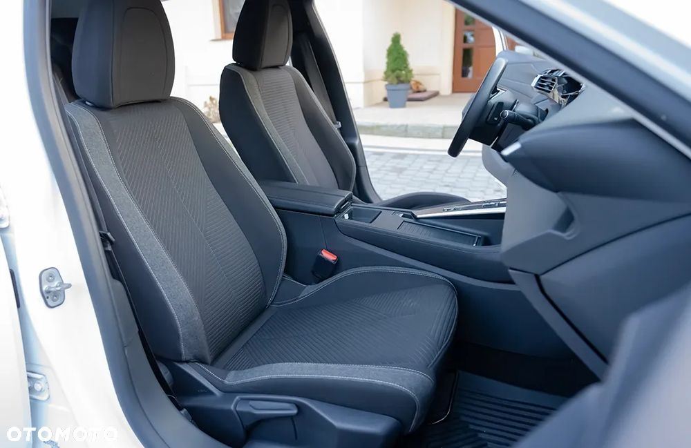 Peugeot 308 1.5 BlueHDi Active Pack S&S EAT8 - 26