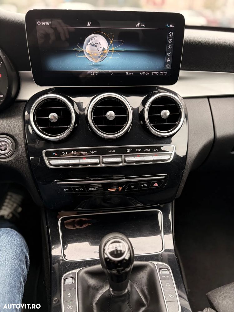 Mercedes-Benz C - 13