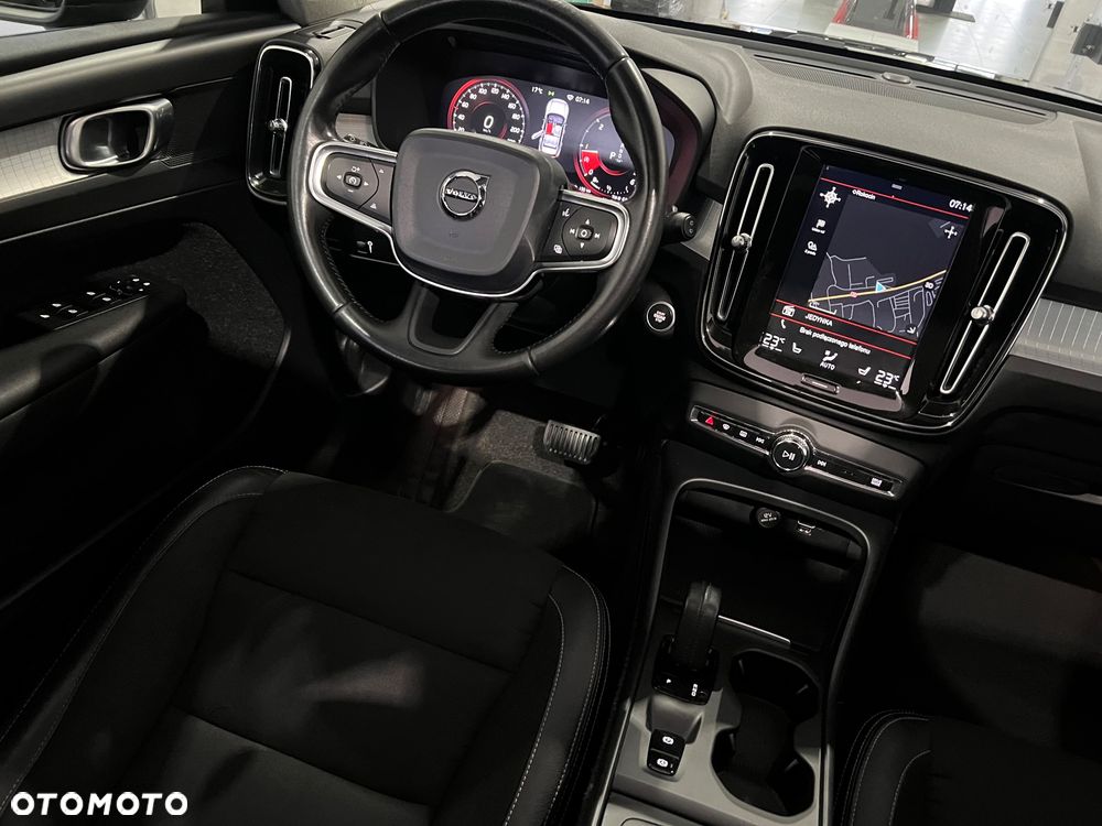 Volvo XC 40 D3 R-Design - 22