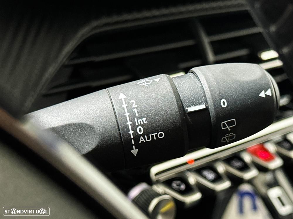 Peugeot e-208 50 kWh Allure Pack - 41