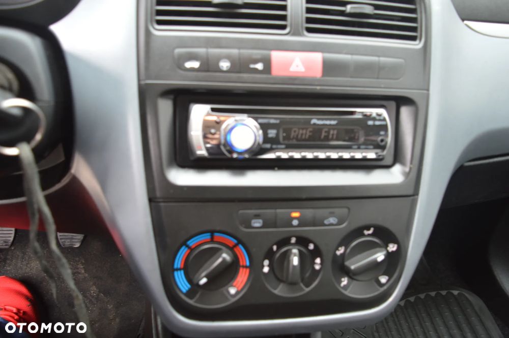 Fiat Grande Punto 1.4 8V Start - 16