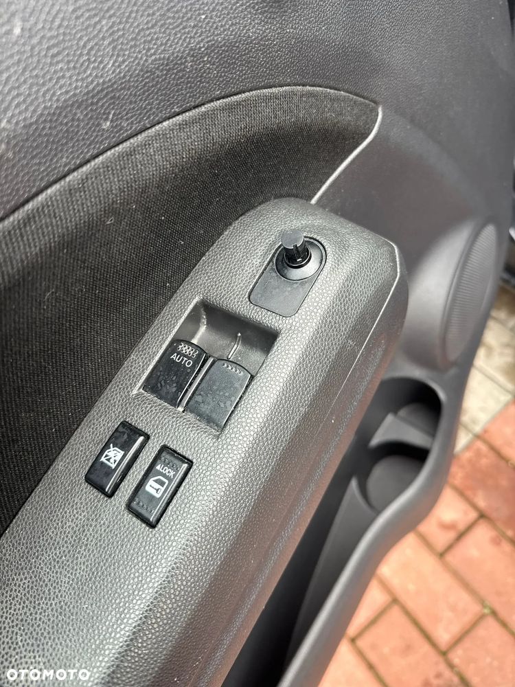 Suzuki Splash 1.0 Club - 16