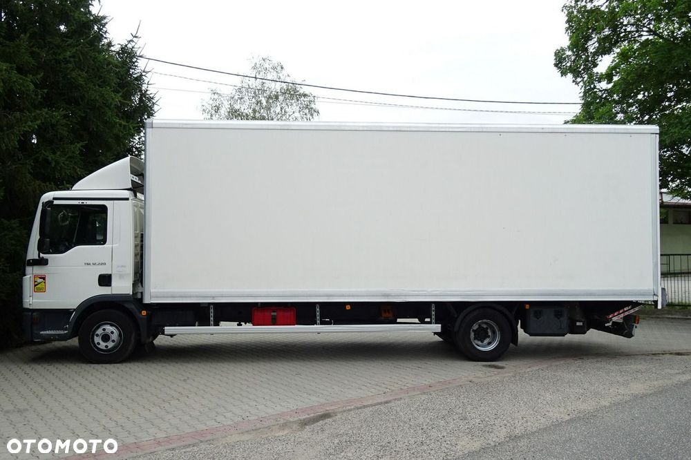 MAN TGL 12.220 Euro 6 kontener 18p 334 tys.km Sprowadzony - 28