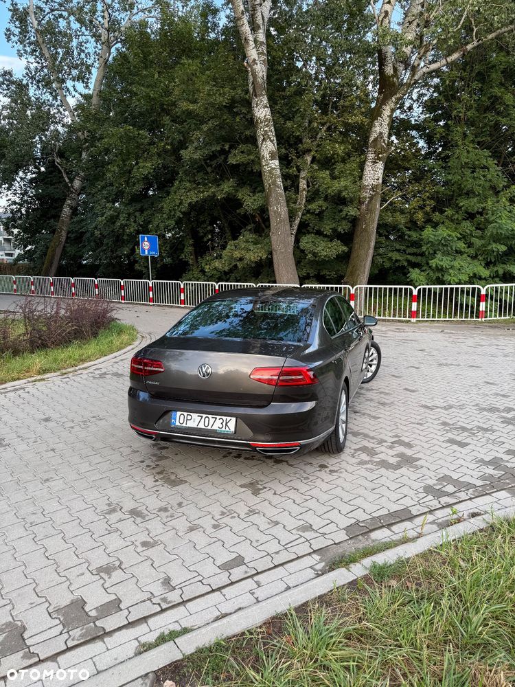 Volkswagen Passat - 5