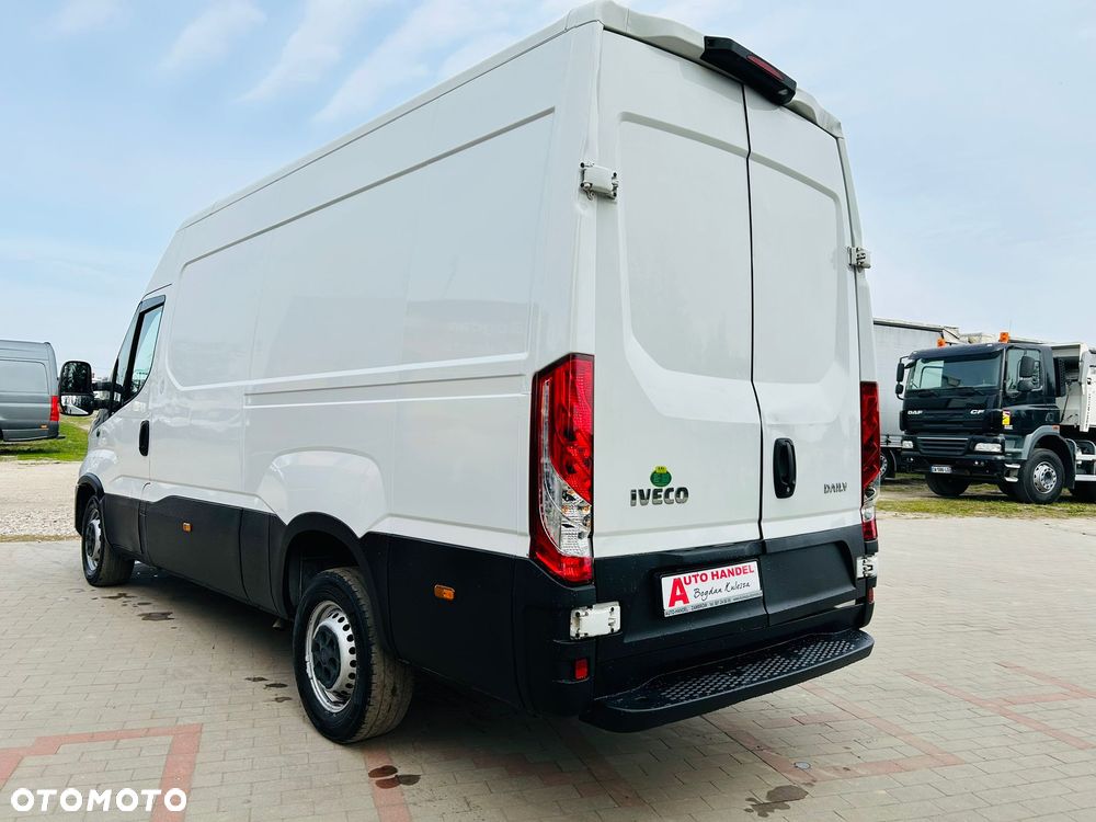 Mercedes-Benz Sprinter - 6