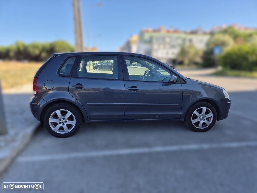 Volkswagen Polo 1.4 TDi Confortline — fotografia 4