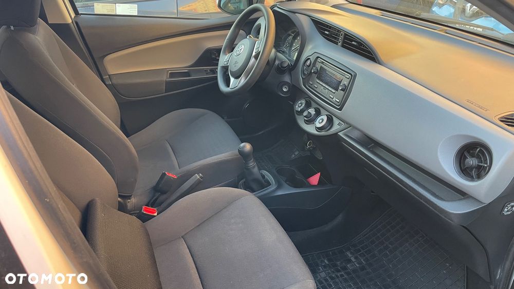 Toyota Yaris 1.0 Active EU6 - 23