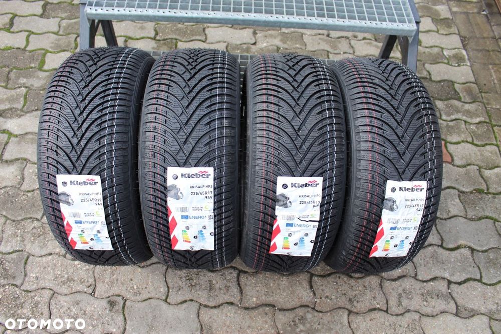ORYG OPEL ASTRA L 17cali 5x108 ET44 KLEBER 225/45 - 10