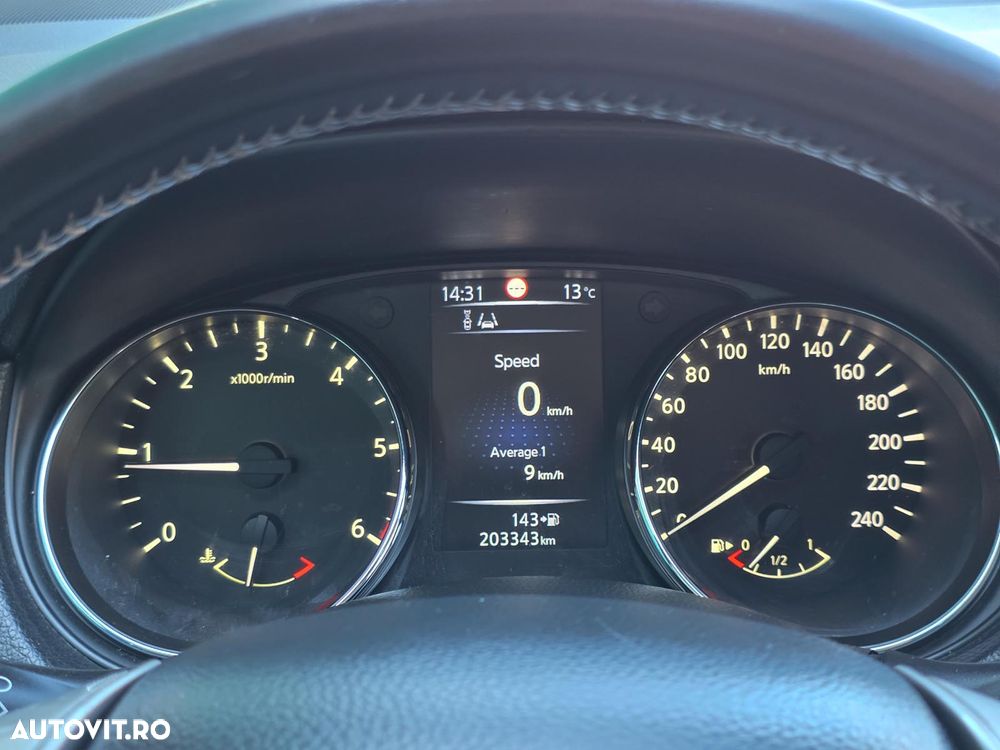 Nissan Qashqai 1.5 DCI N-Connecta - 9