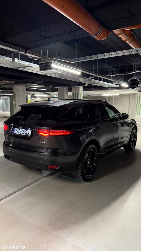 Jaguar F-Pace 20d AWD R-Sport Ingenium Edition - 12