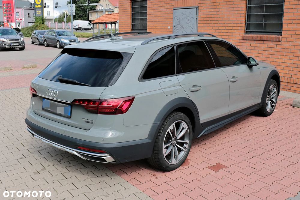 Audi A4 Allroad 2.0 TDI Quattro S tronic - 12