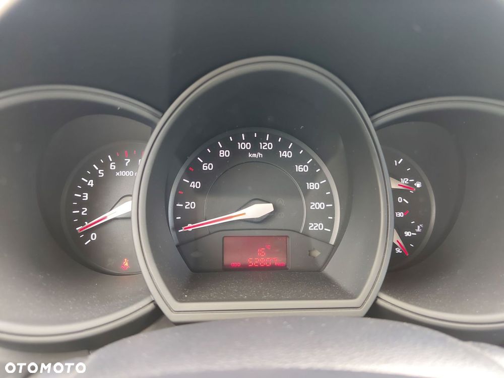 Kia Rio - 14