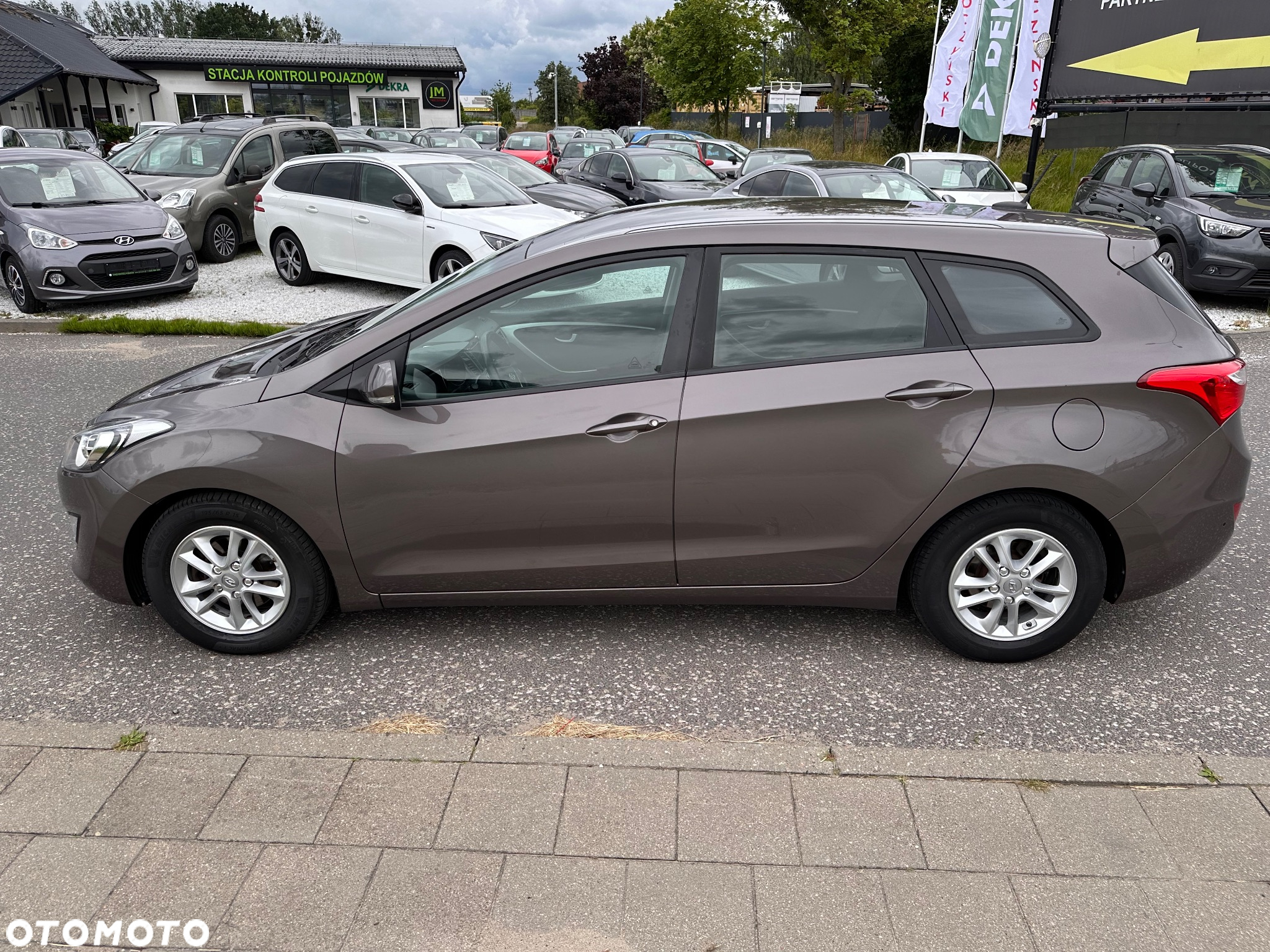 Hyundai i30 1.6 CRDi BlueDrive Premium - 3
