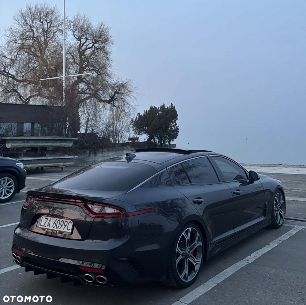 Kia Stinger 3.3 T-GDI AWD GT - 19