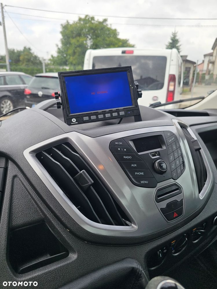 Ford Transit - 9