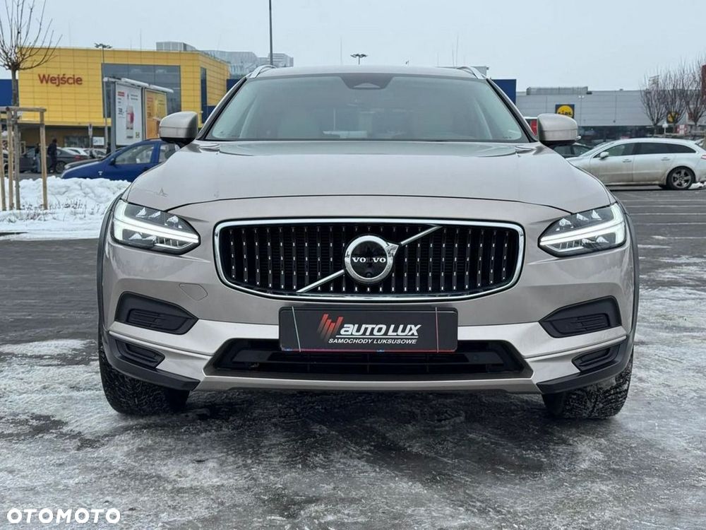 Volvo V90 Cross Country B5 B AWD Ultimate - 9