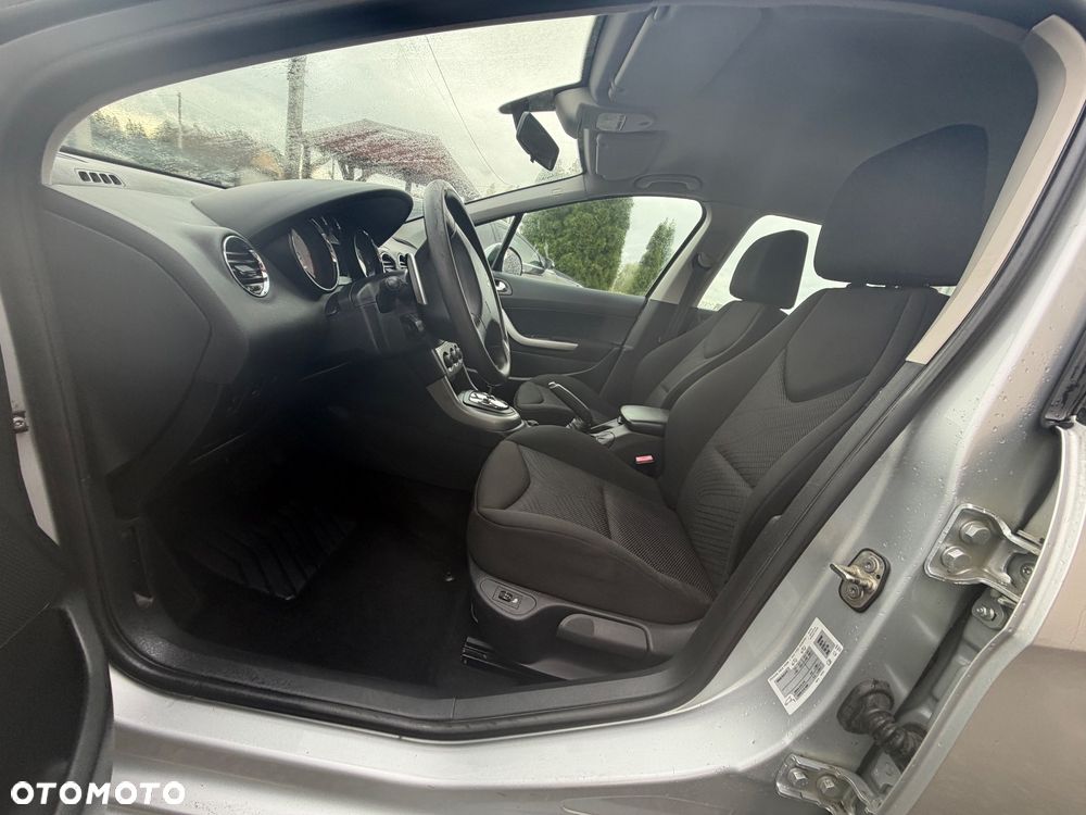 Peugeot 308 e-HDi FAP 115 Stop&Start EGS6 Business Line Niveau 1 - 16