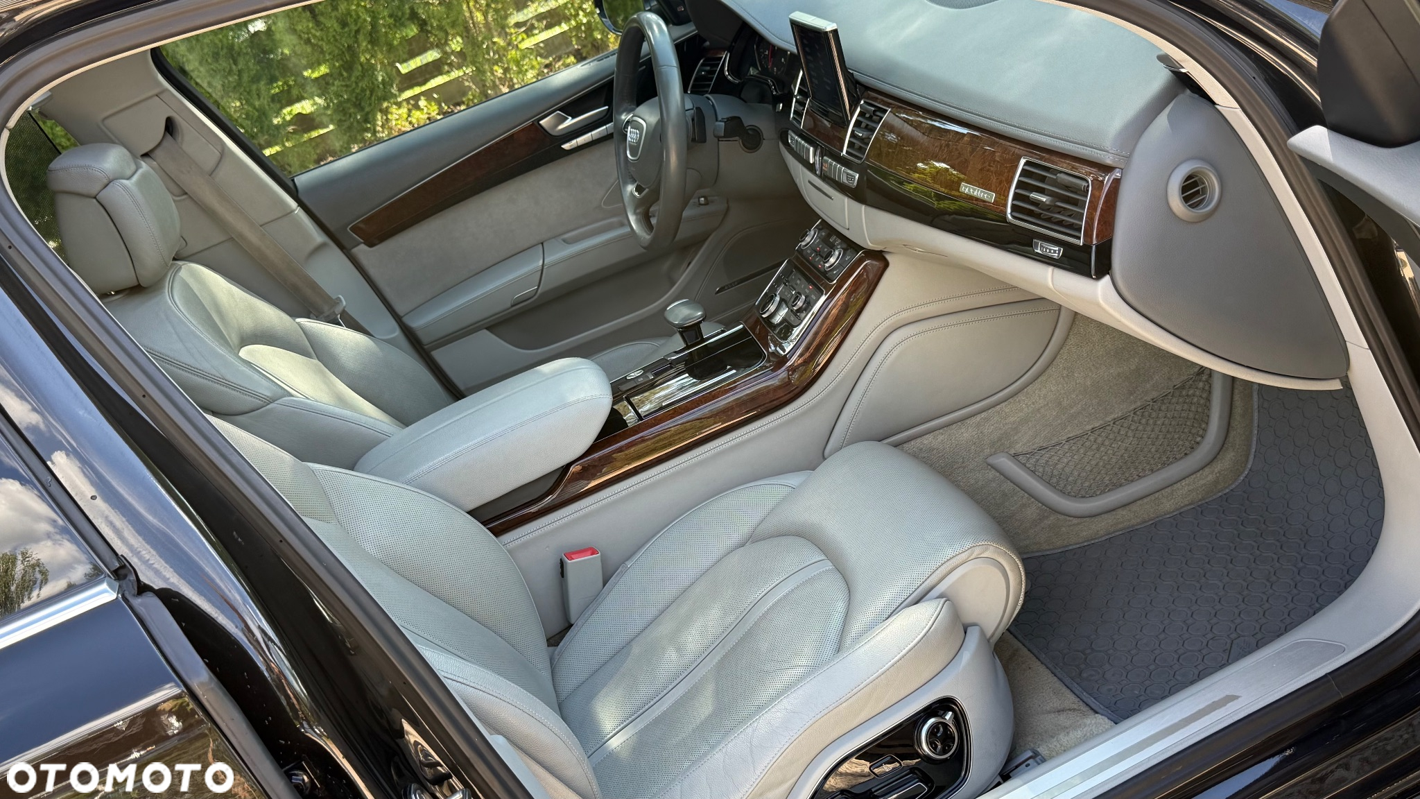 Audi A8 L 55 TFSI quattro tiptronic - 33