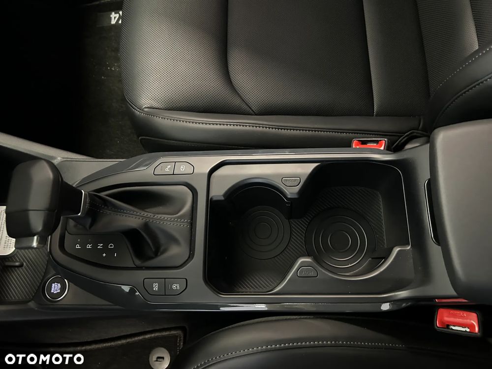 Kia K4 1.6 T-GDI L - 10
