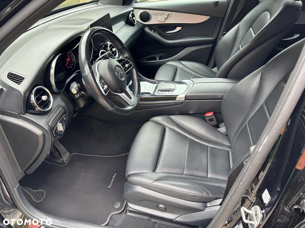 Mercedes-Benz GLC - 21