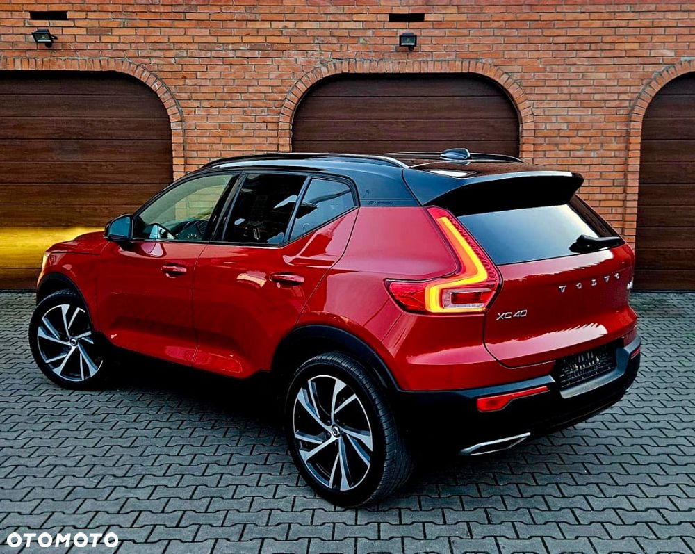 Volvo XC 40 D4 AWD Geartronic R-Design - 5