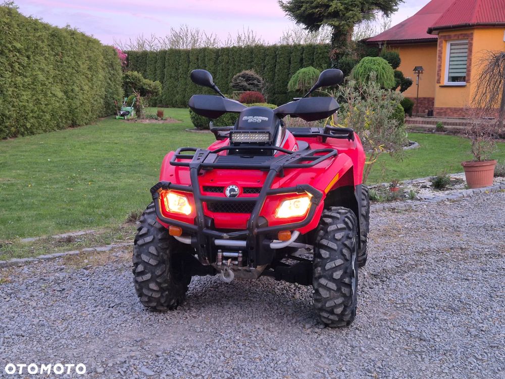 Can-Am Outlander - 2